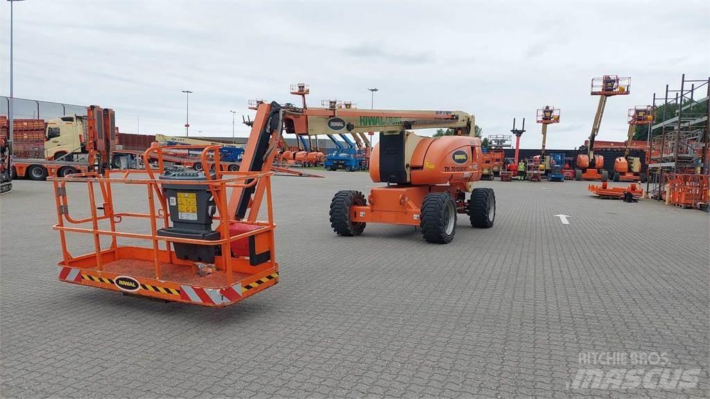 JLG E800AJ Kĺbové plošiny