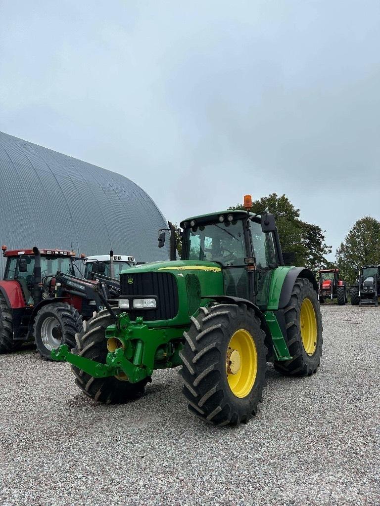 John Deere 6520 Traktory