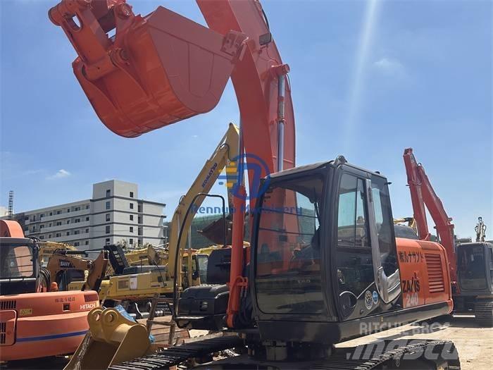 Hitachi ZX 240-3 Pásové rýpadlá