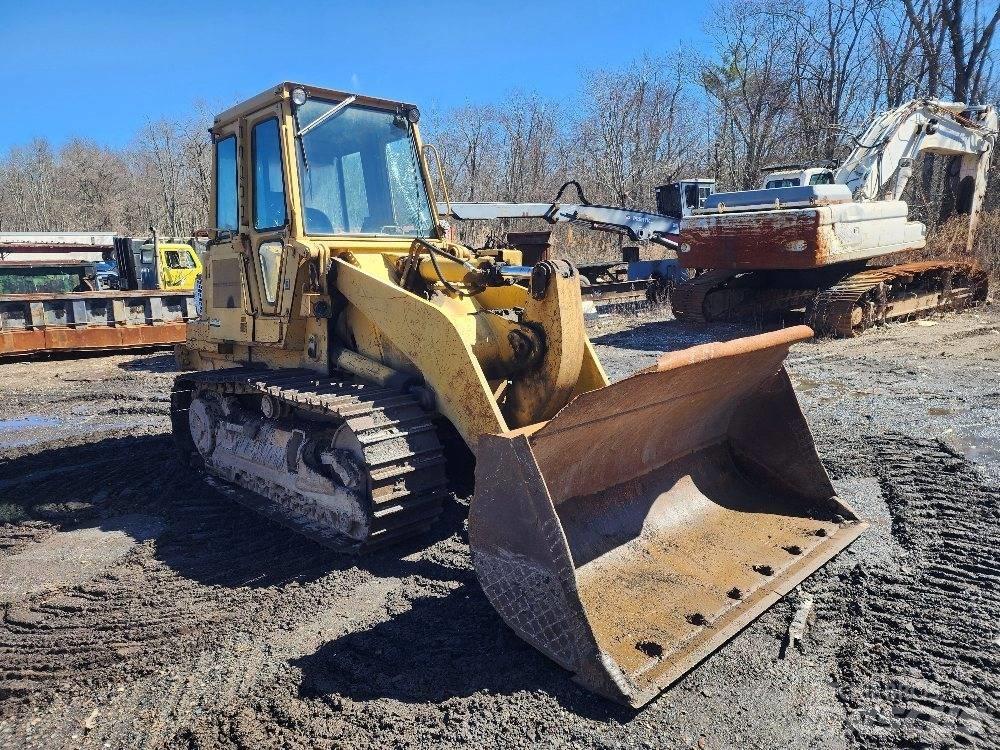 CAT 953 Pásové nakladače