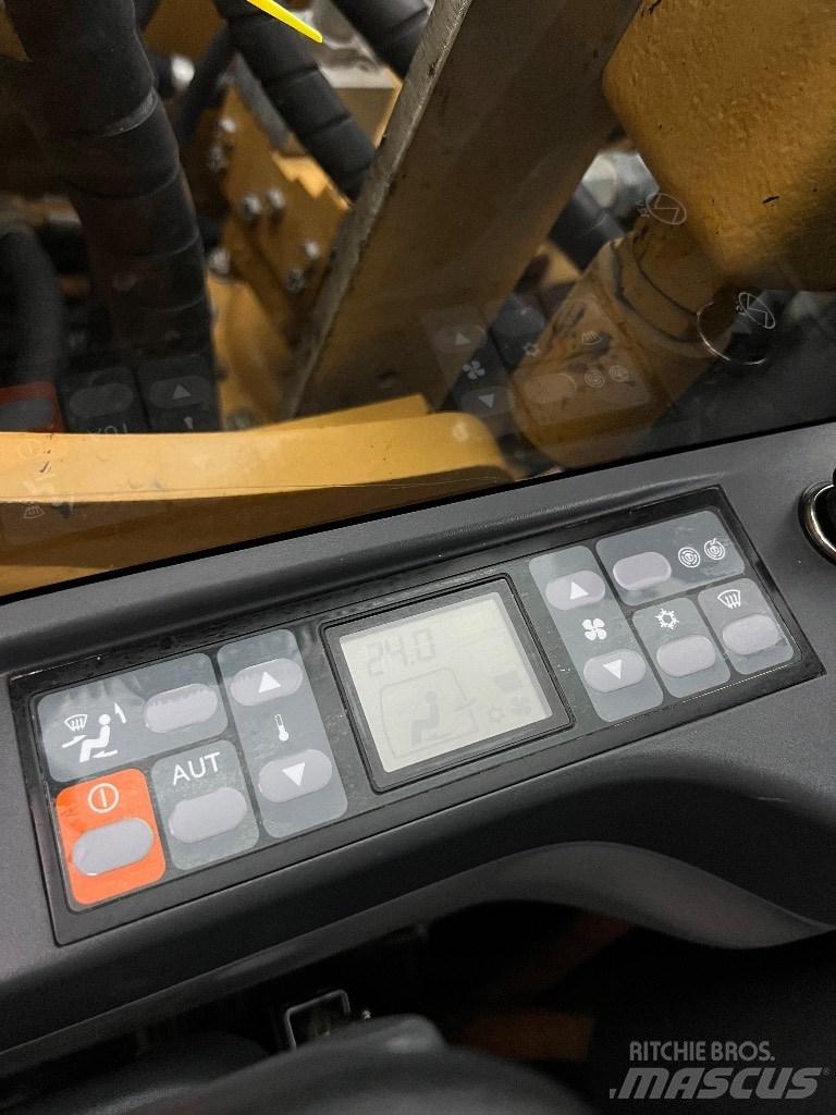 CAT 319 D LN Pásové rýpadlá