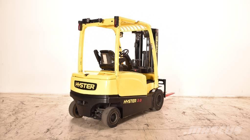 Hyster J3.0XN Akumulátorové vozíky