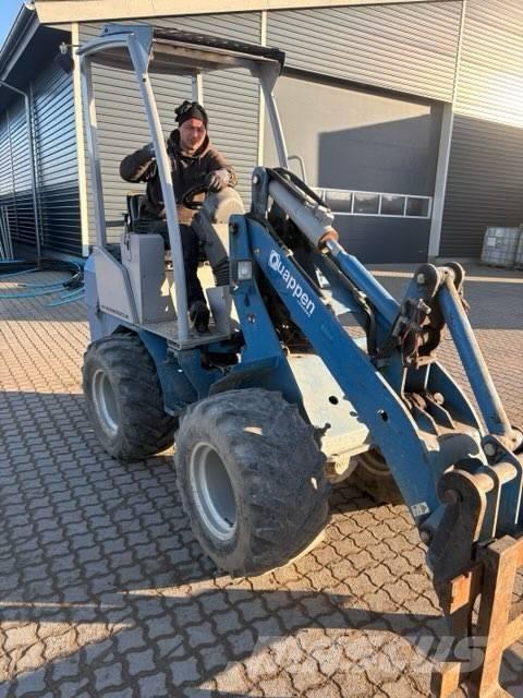  Q Load Q27 Kolesové nakladače