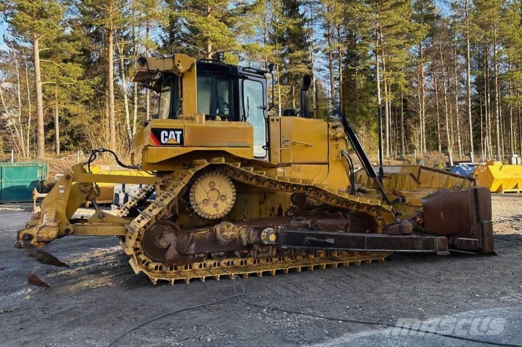 CAT D 6 T LGP Pásové dozéry