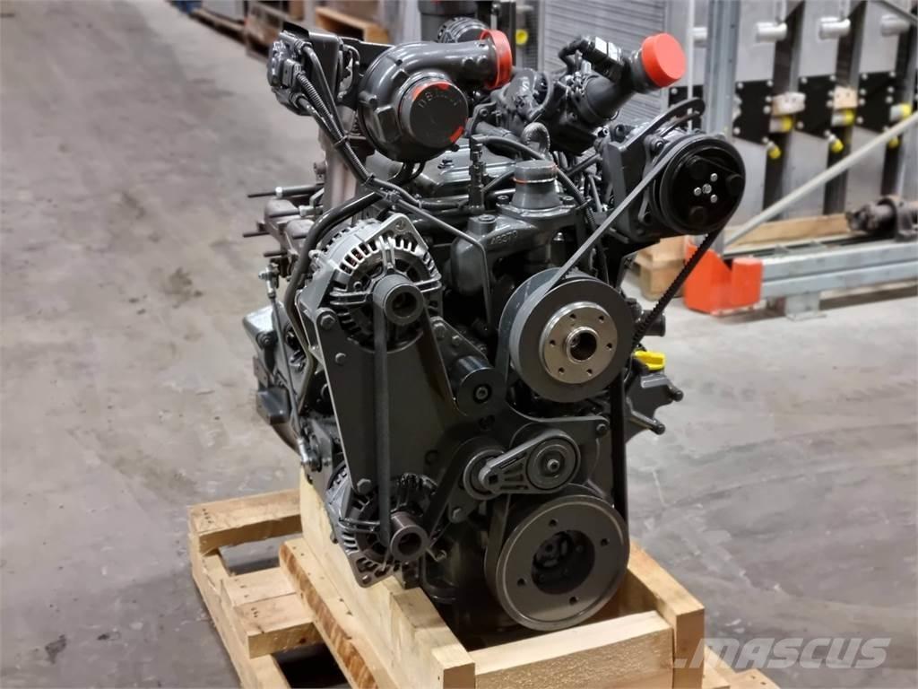 Komatsu 49 AWF Motory