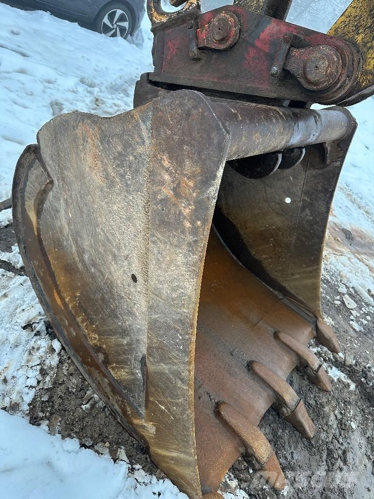 Furukawa 740 Pásové rýpadlá