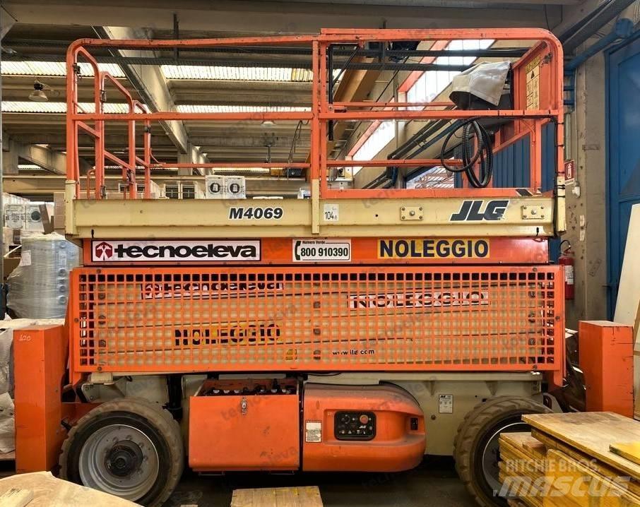 JLG M 4069 Nožnicové zdvíhacie plošiny