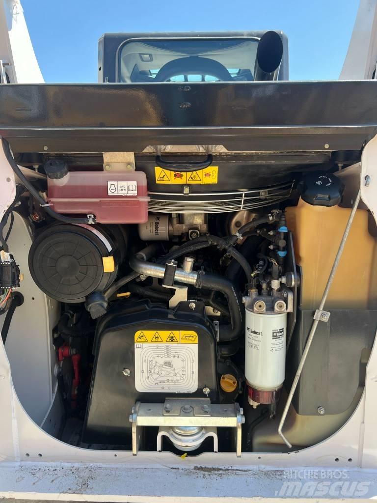 Bobcat T 64 Šmykom riadené nakladače
