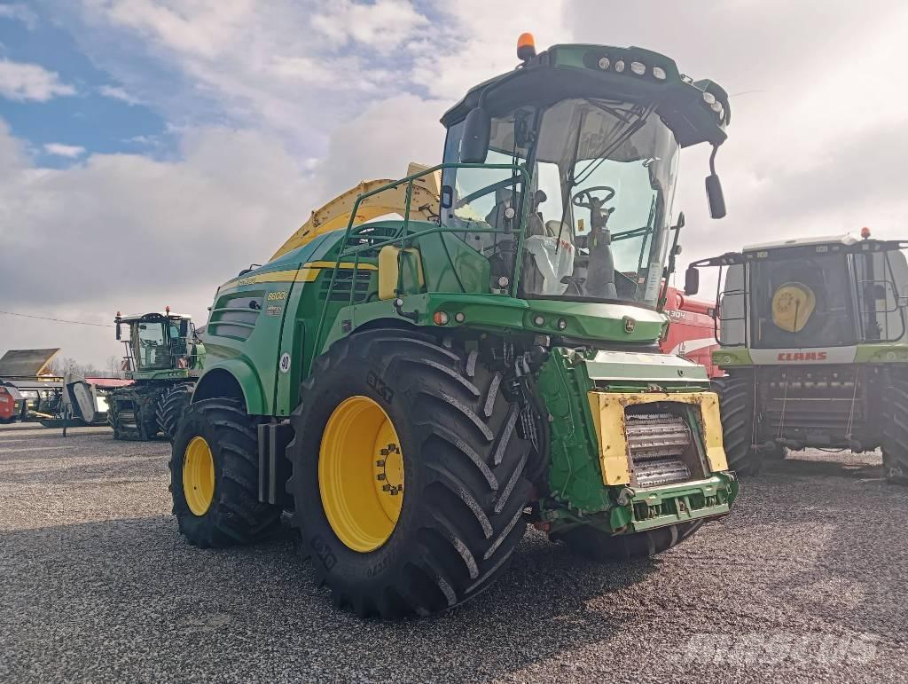 John Deere 8800 Samochodné kosačky