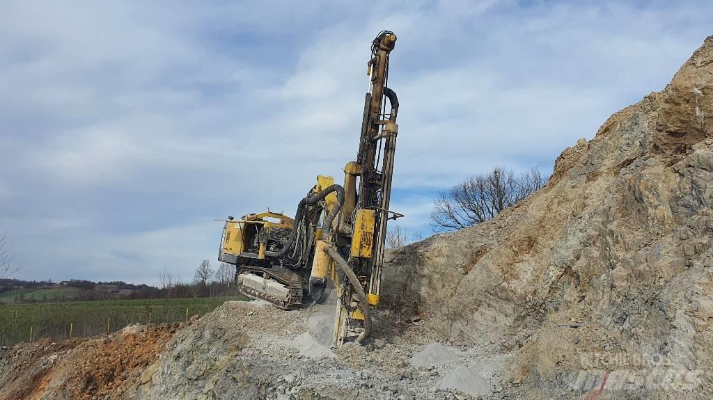 Atlas Copco F7-10 Povrchové vrtné súpravy