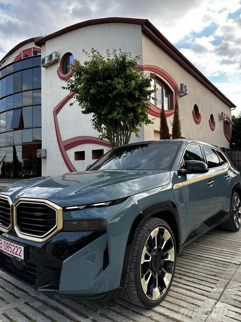 BMW XM Automobily