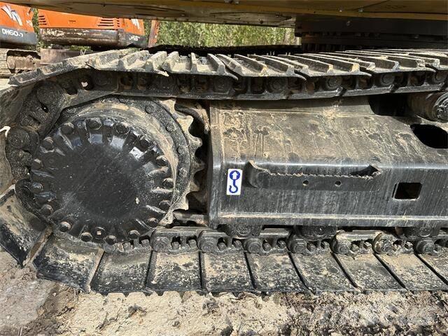 CAT 320D Pásové rýpadlá