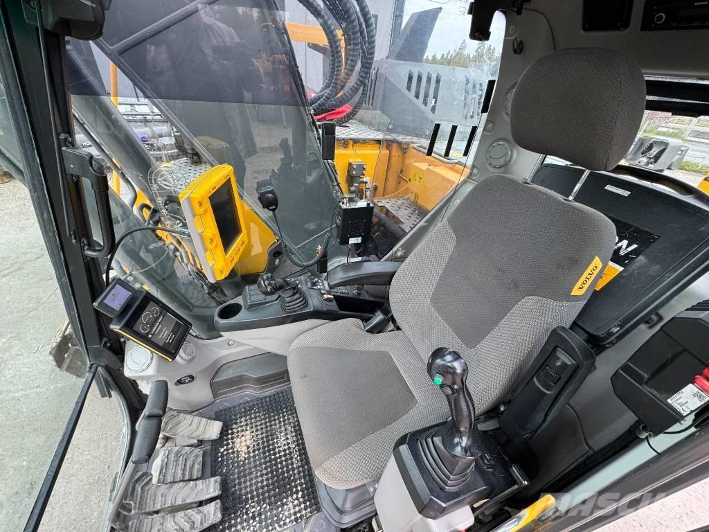 Volvo ECR 235 E Pásové rýpadlá