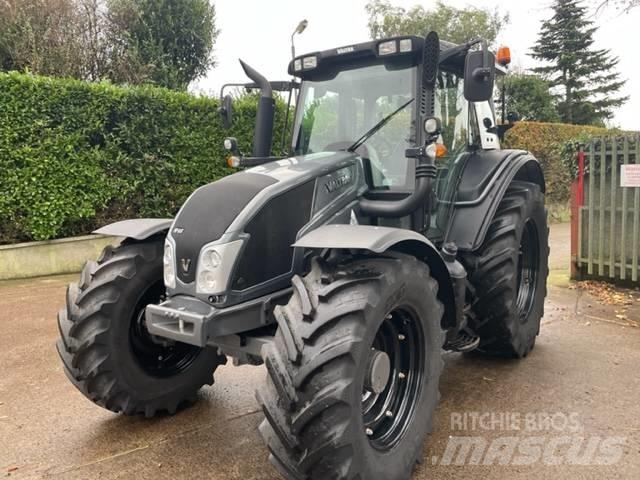 Valtra N123 HiTech-5 Traktory