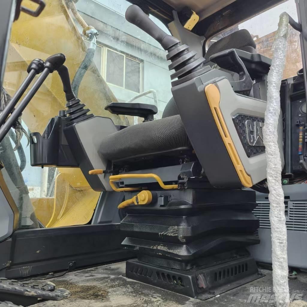CAT 320 GC Pásové rýpadlá