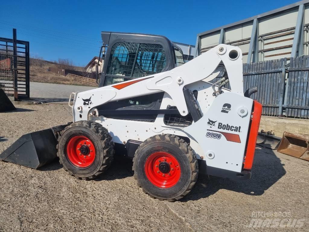 Bobcat 650S Šmykom riadené nakladače