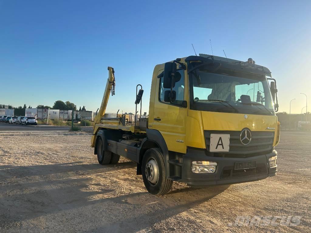 Mercedes-Benz 1530 Skladové kontajnery