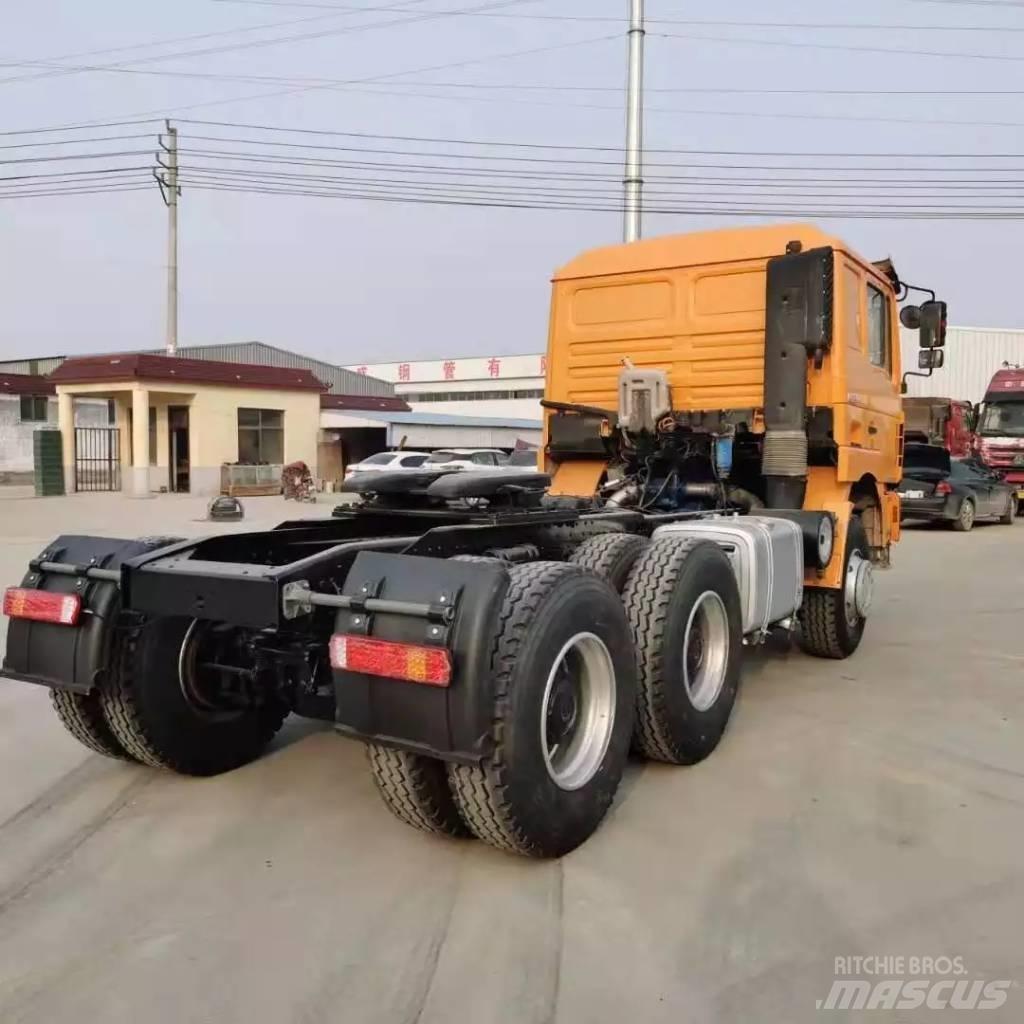 Shacman F3000 6X4 Ťahače
