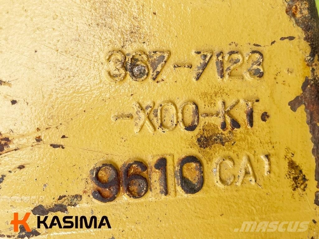 CAT Boom Support Výložníky a lyžice