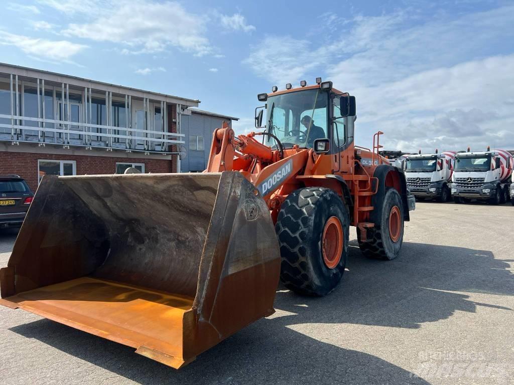 Doosan dl 300 Kolesové nakladače