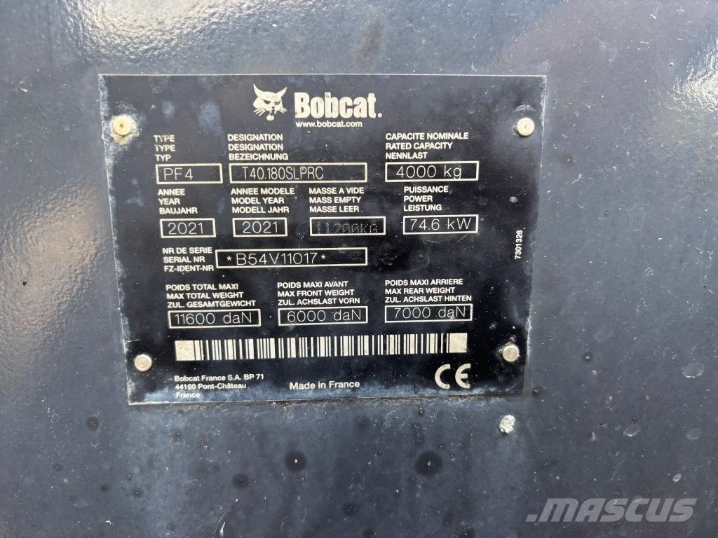 Bobcat T 40.180 Teleskopické manipulátory