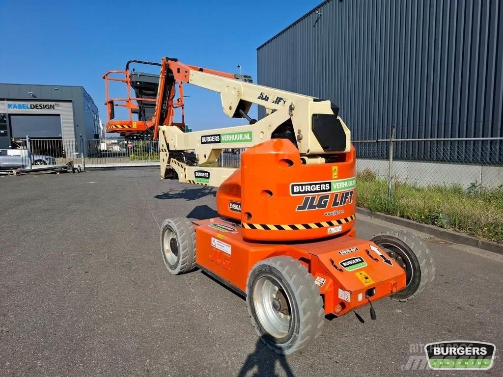 JLG E450 AJ Kĺbové plošiny