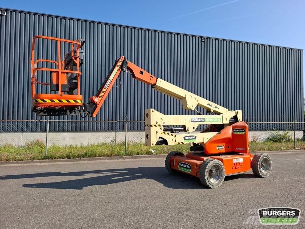 JLG E450 AJ Kĺbové plošiny