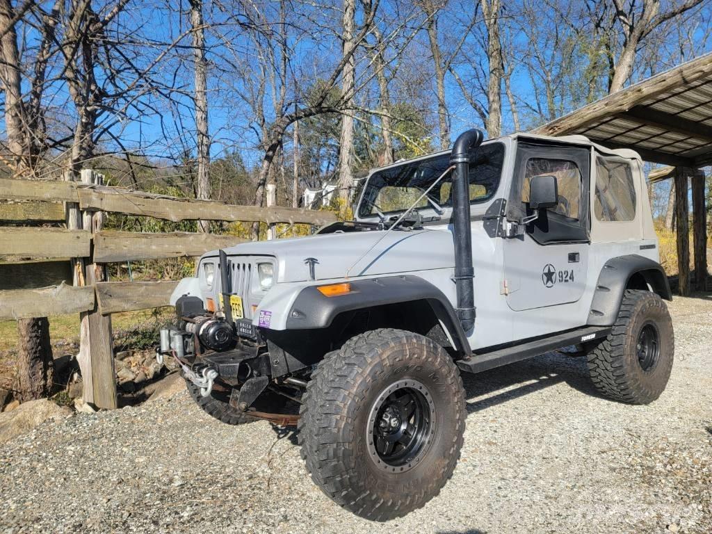 Jeep WRANGLER YJ Stavebníctvo - ostatné