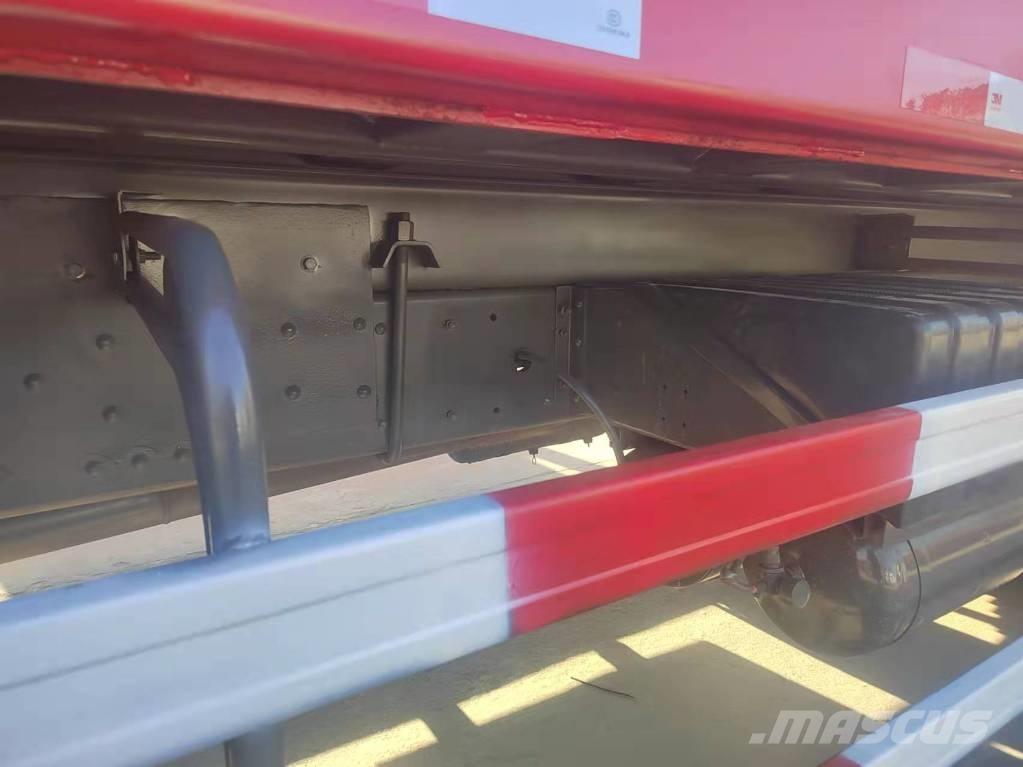 Howo 371 8x4 Sklápače