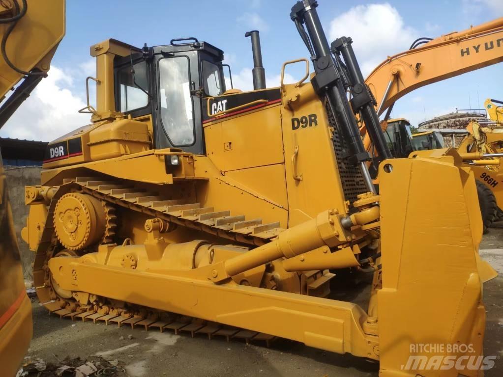 CAT D 9 R Pásové dozéry