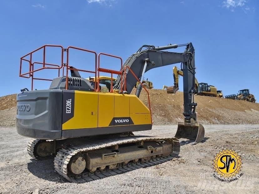Volvo EC 220 E Pásové rýpadlá