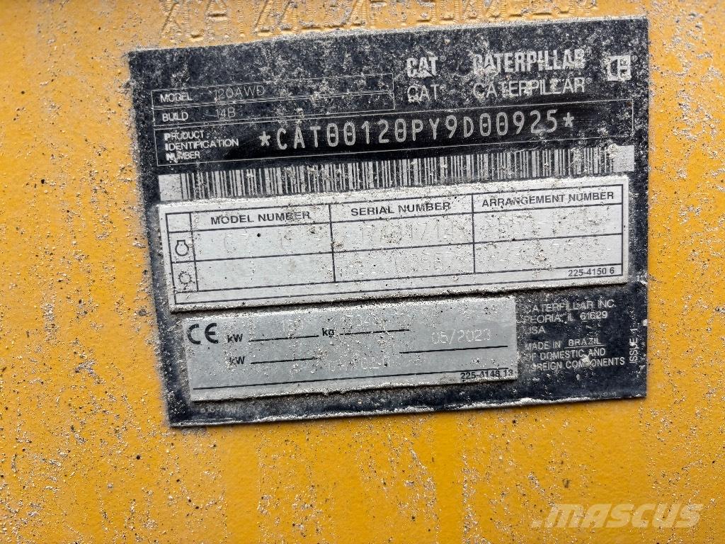 CAT 120 AWD Stavebníctvo - ostatné