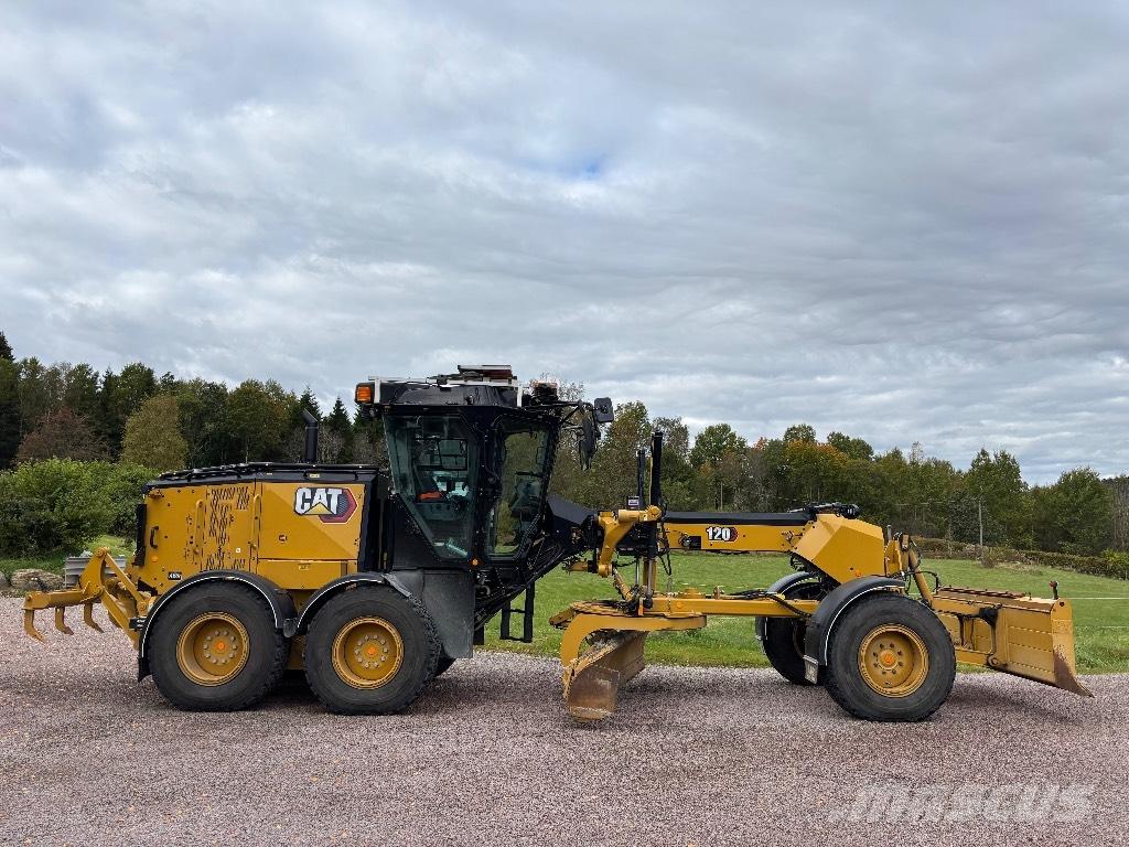 CAT 120 AWD Stavebníctvo - ostatné