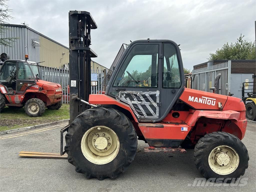 Manitou M26-4 Terénne vysokozdvižné vozíky