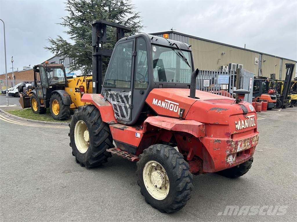 Manitou M26-4 Terénne vysokozdvižné vozíky