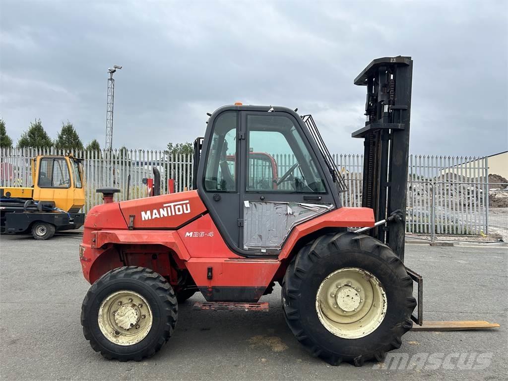 Manitou M26-4 Terénne vysokozdvižné vozíky