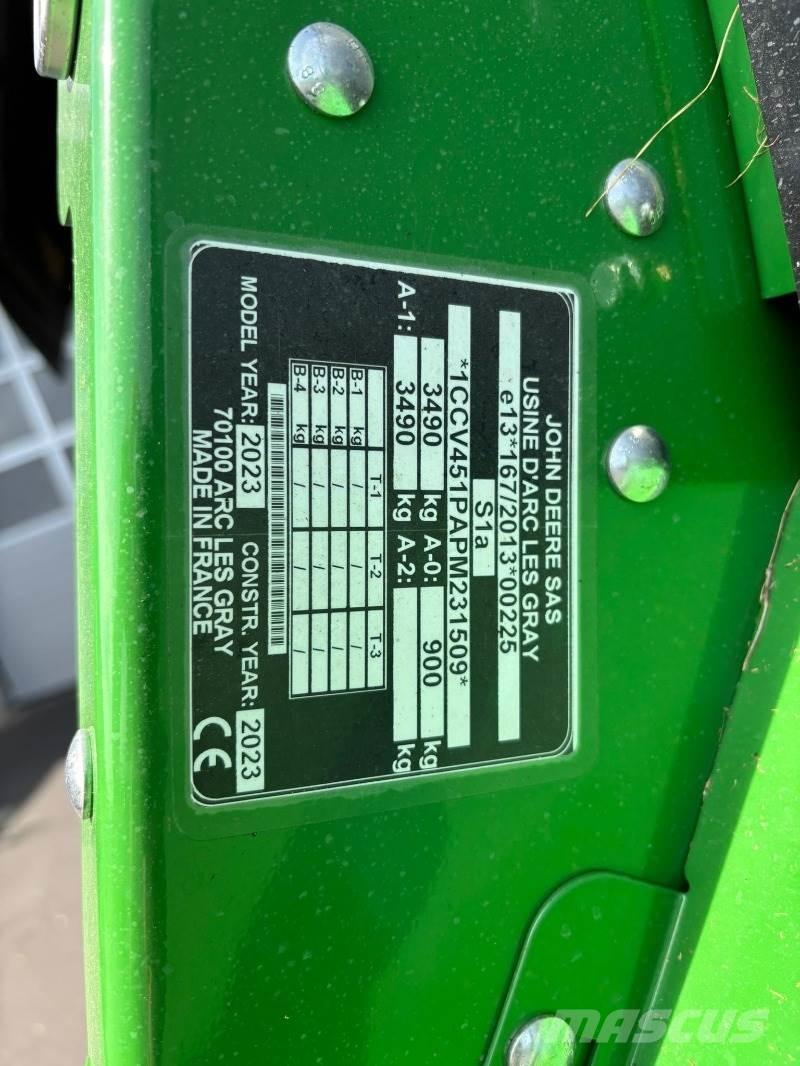 John Deere V451M Lisy na okrúhle balíky