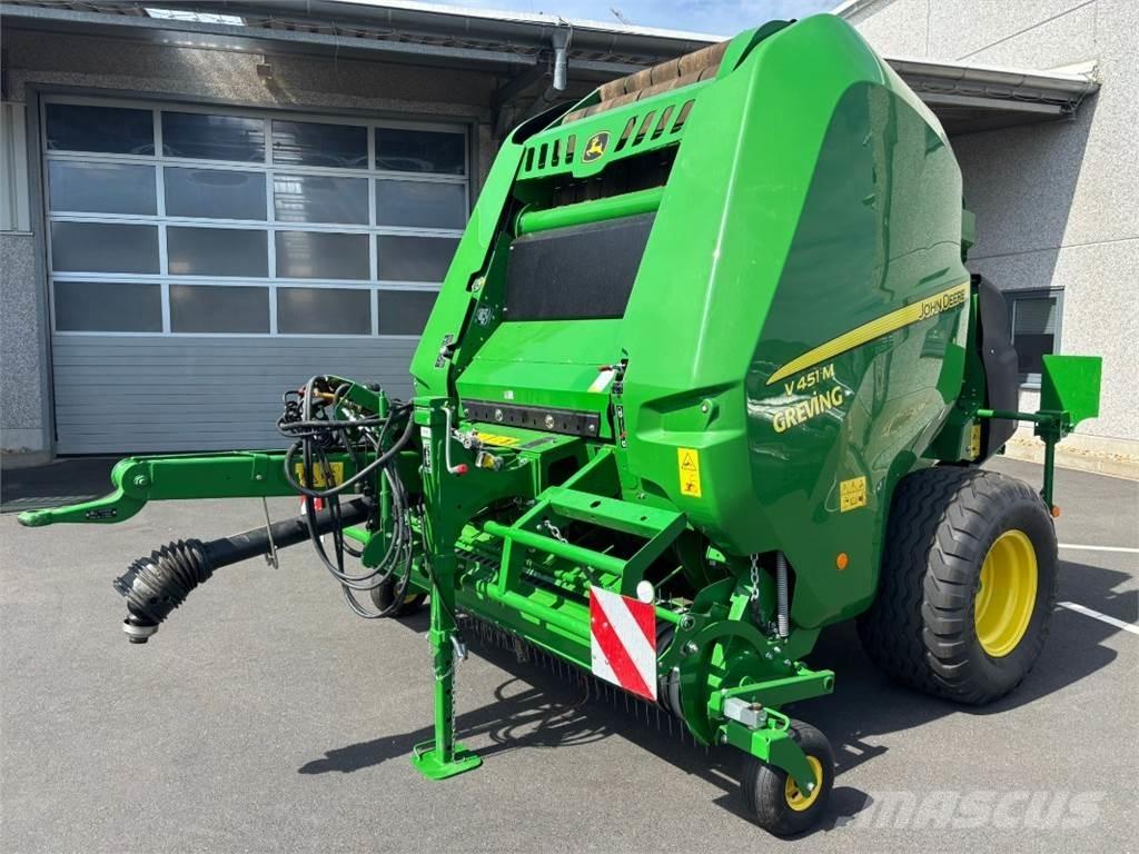 John Deere V451M Lisy na okrúhle balíky