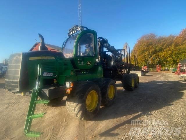 John Deere 1510 G Lesné traktory