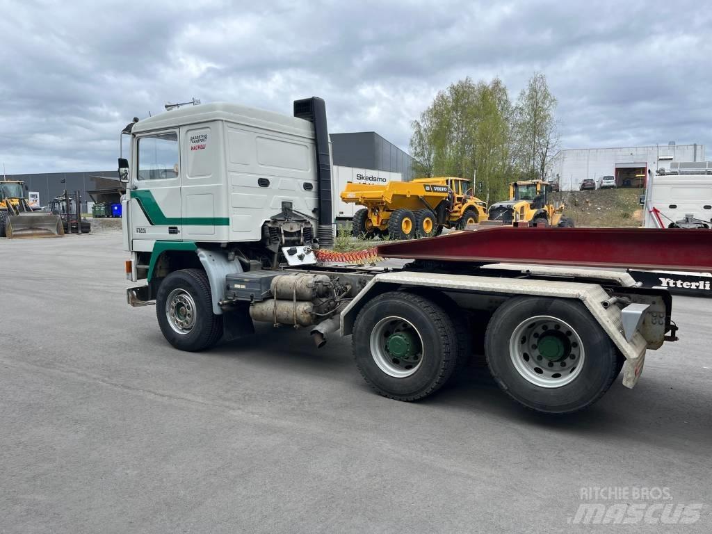 Volvo F 12    Lav km Ťahače