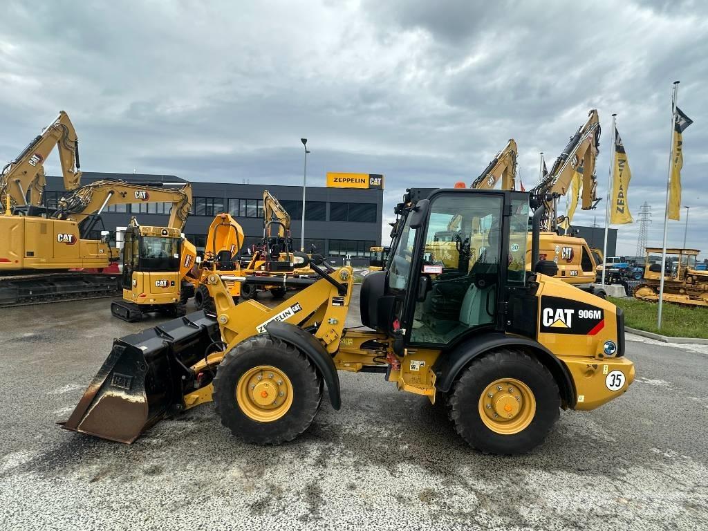 CAT 906 M Kolesové nakladače