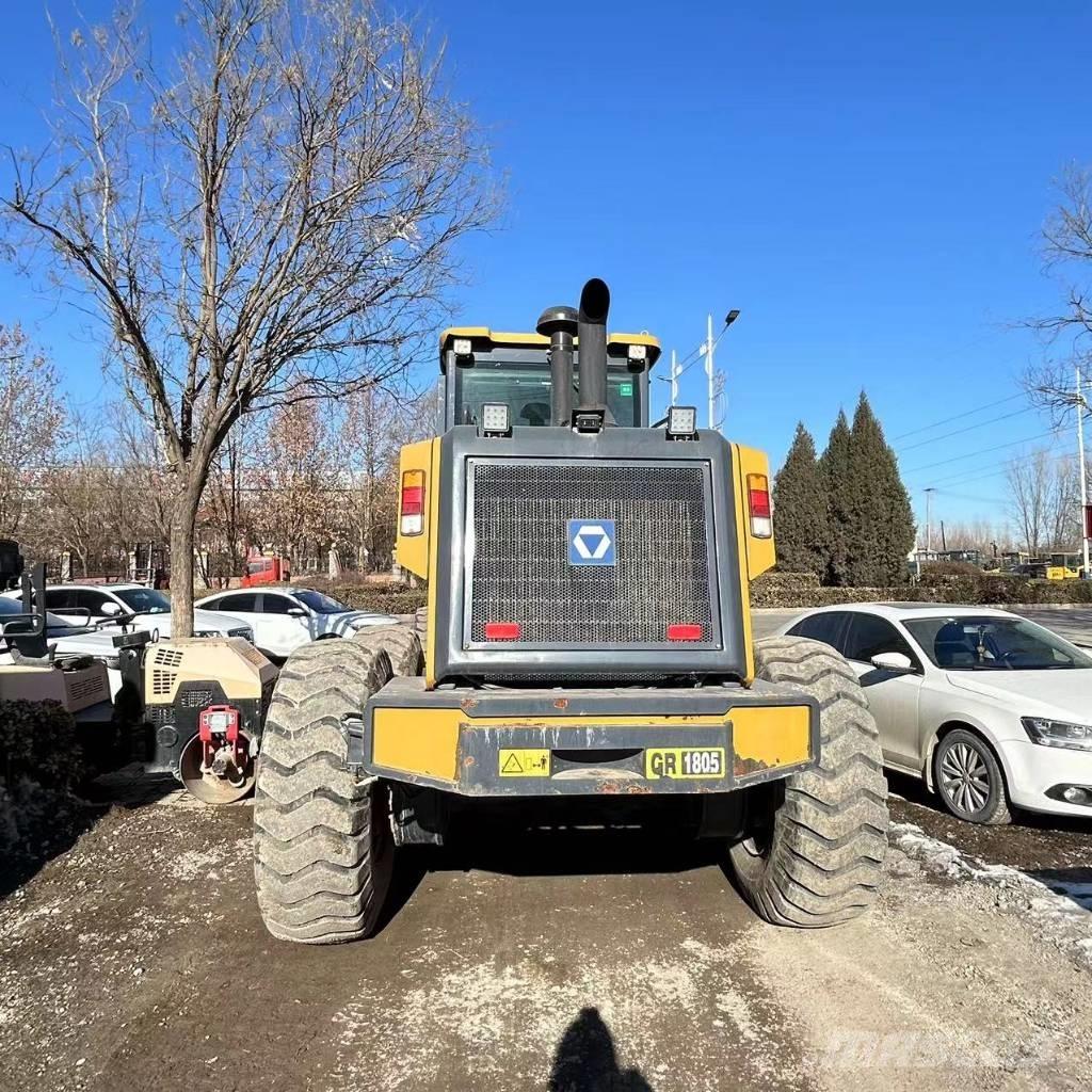 XCMG GR1805 Kolesové dozéry