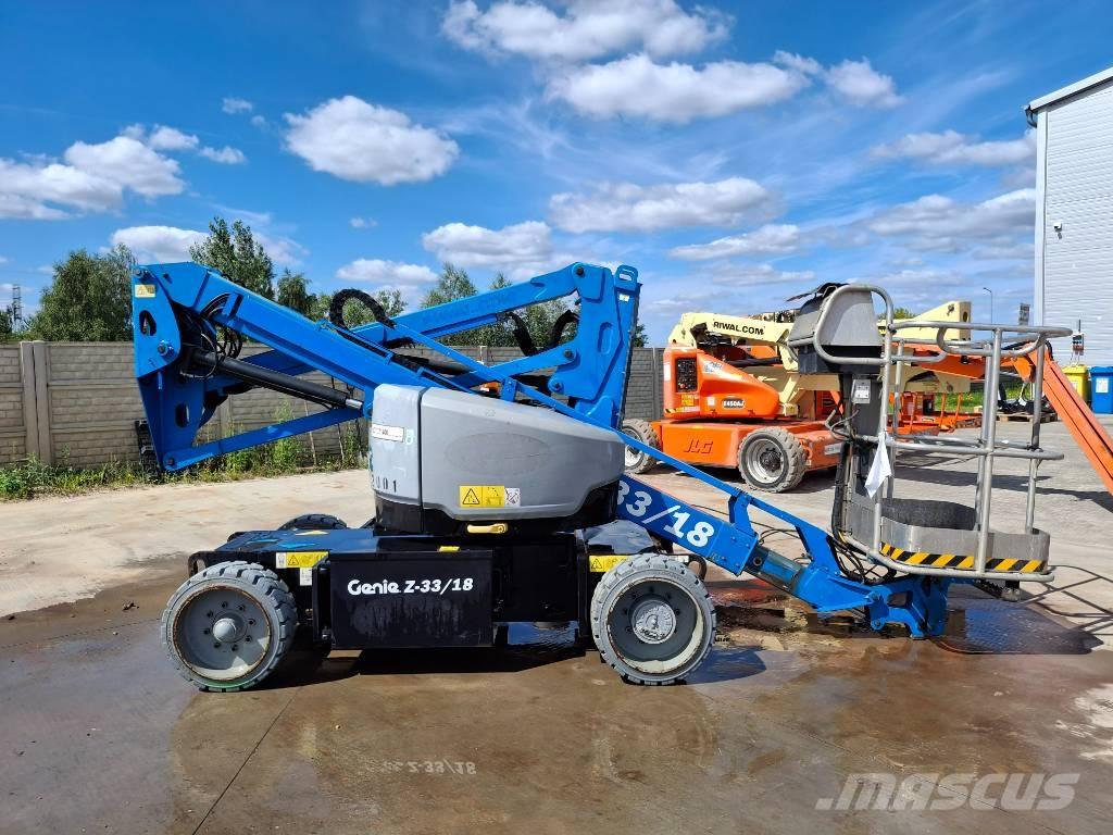 Genie Z33/18 Kĺbové plošiny