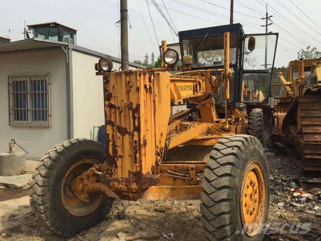 Komatsu GD 511 A Grejdery