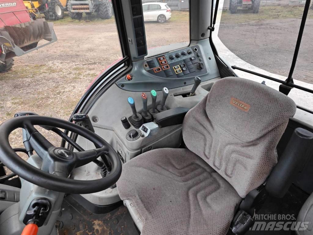 Valtra T 193 Traktory