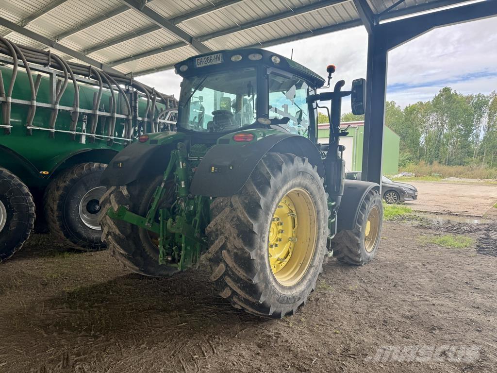 John Deere 6175R Traktory