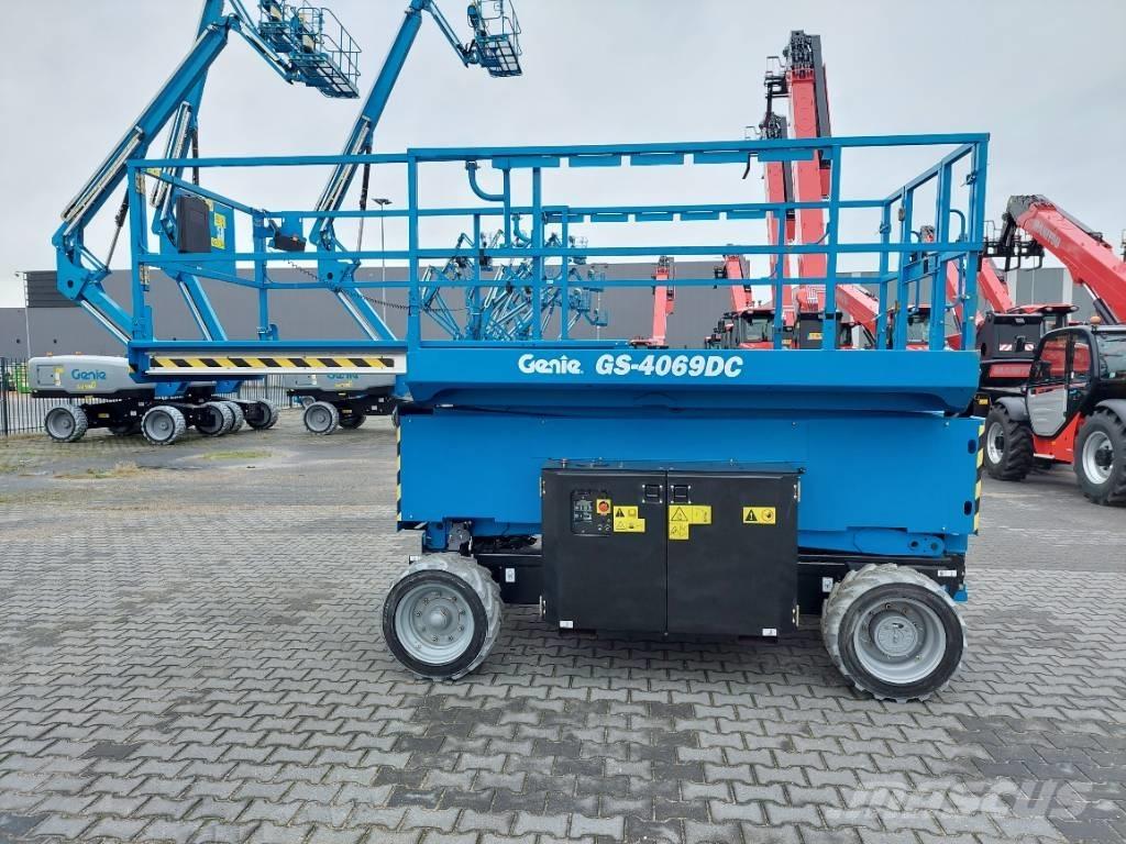 Genie GS 4069 DC Nožnicové zdvíhacie plošiny