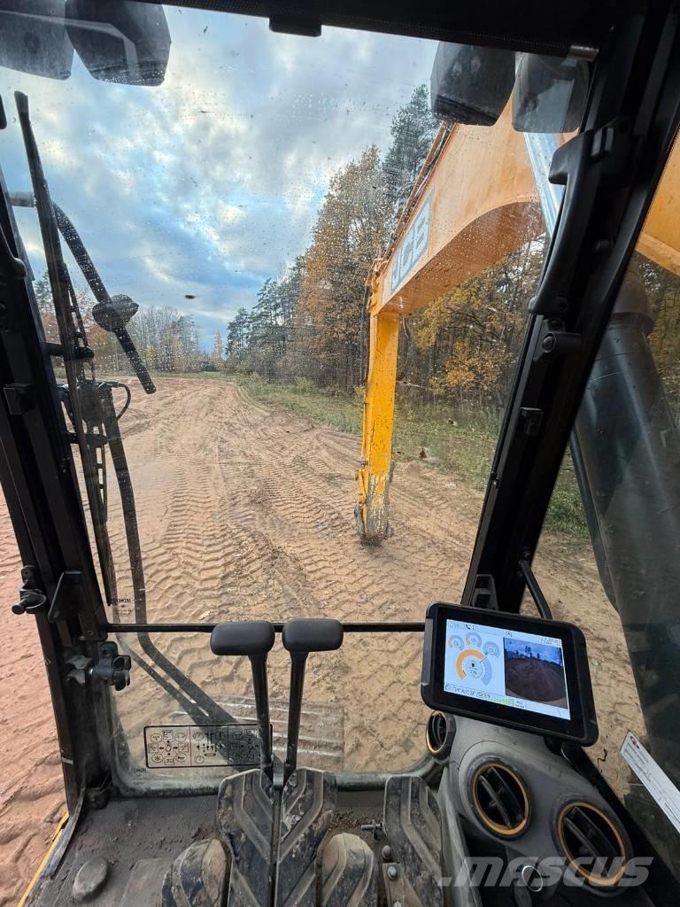 JCB 210 Pásové rýpadlá