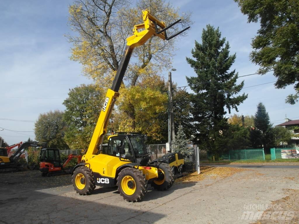 JCB 531-70 Teleskopické manipulátory