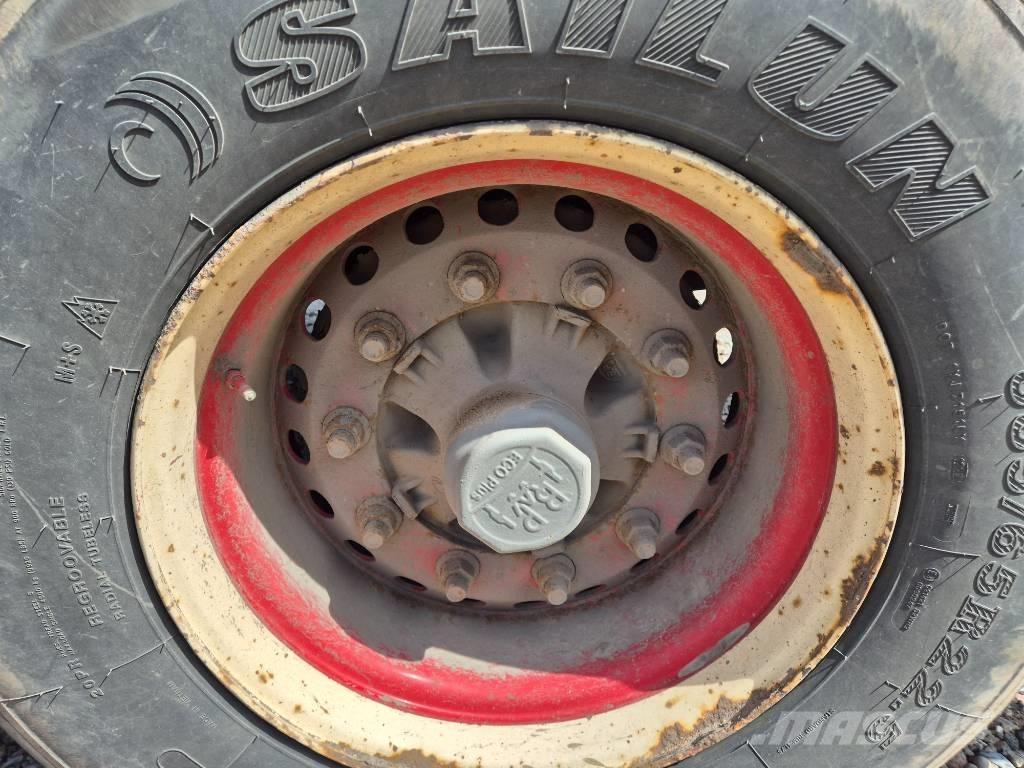 Nopa 3 axle tipper Vyklápacie prívesy